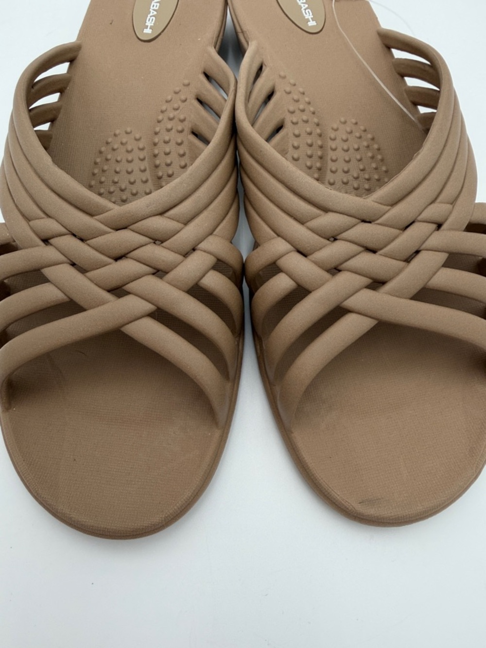 Okabashi Women's Chai / Tan Woven Slide Sandals - Picture 5 of 9